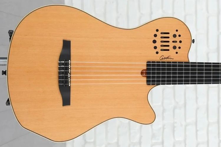 Godin Multiac Grand Concert SA
